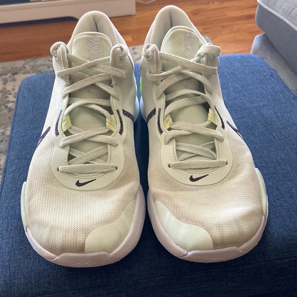 Nike renew elevate 3 Men’s size 9.5 - Picture 1 of 6